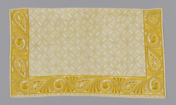 Pillow Sham with Embroidering Yarns