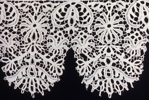 Border (From a Collar)