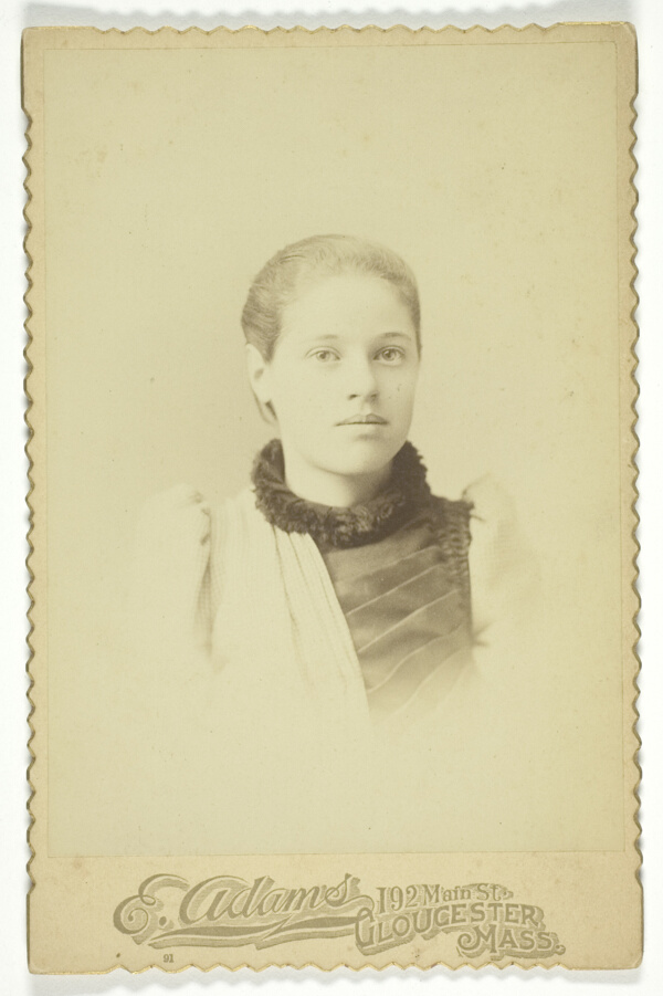 Portrait of Edith Wonsen