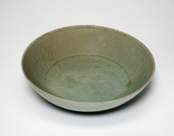 Bowl with Flying Phoenixes